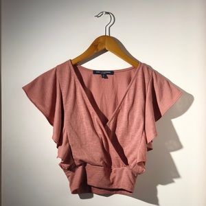 🌻 Blush cropped ruffle short sleeve top🌻